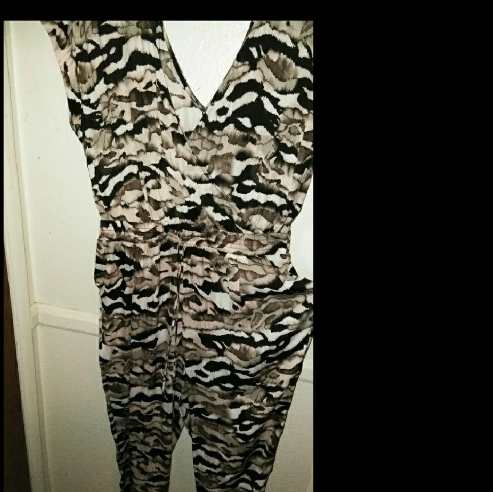 JLO jumpsuit FINAL OFFER